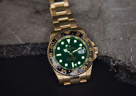 Rolex luminous material